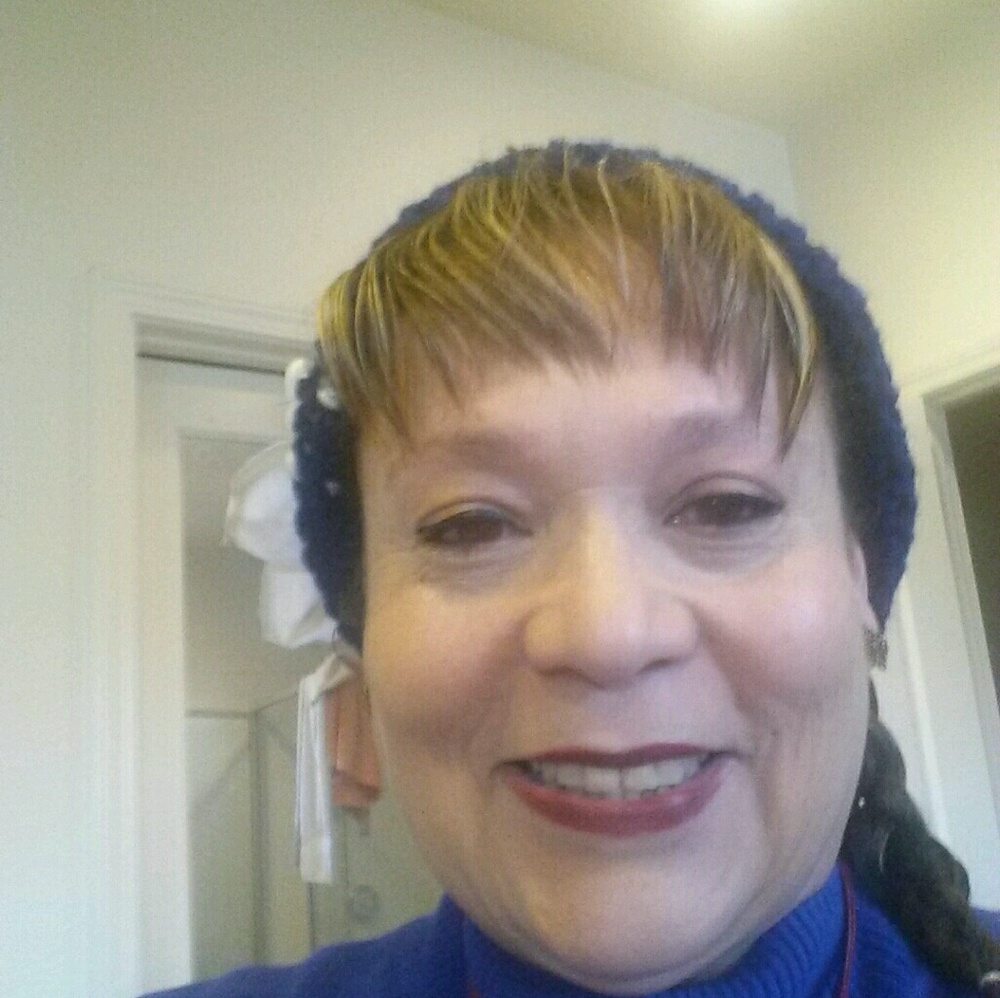 Meet your Posher, Gloria